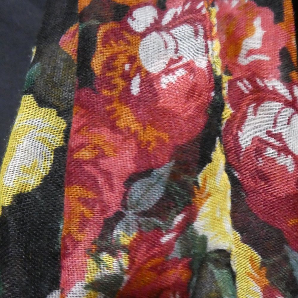Floral Infinity Scarf - Picture 3 of 6